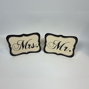 Mr and Mrs wedding signs. Set of two. Cream and black.
